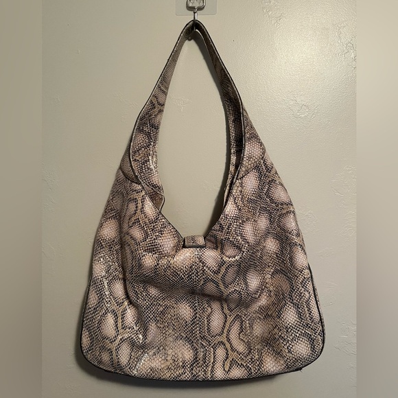 G.I.L.I Embossed Leather Hobo Bag - Picture 9 of 13